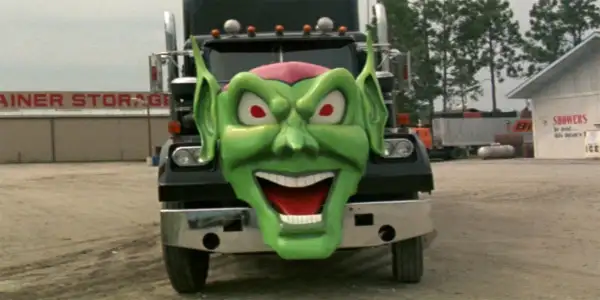¡El camión de Maximum Overdrive a escala!