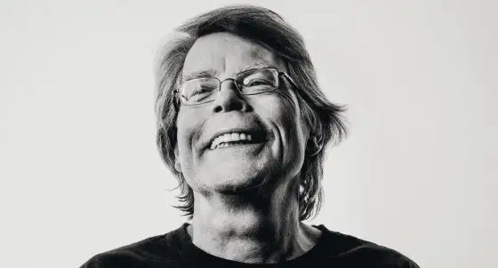 Stephen King habla de fans que asustan, ser «cancelado» por J. K. Rowling, y los traumas.
