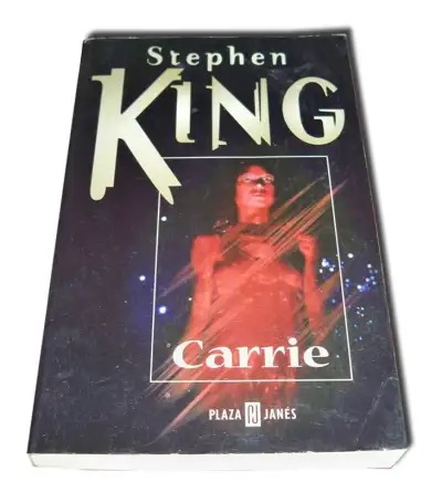 Carrie — Stephen King