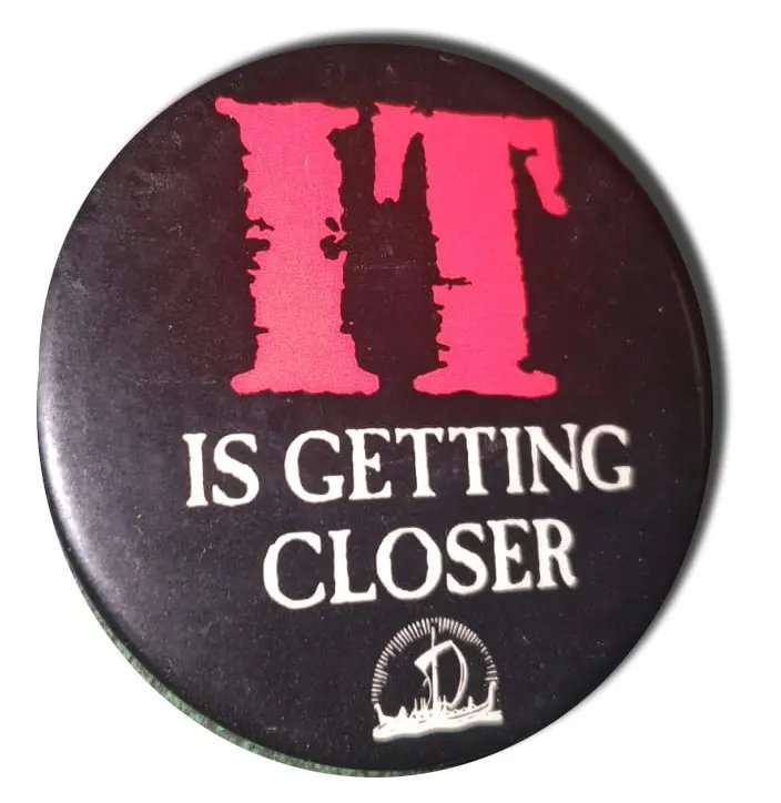 IT - Pin oficial promocional — Stephen King - 1