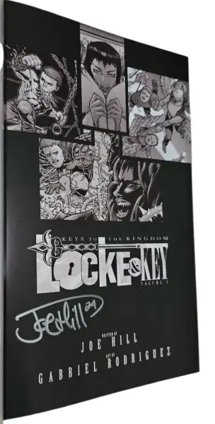 Locke and Key IV - Keys to the Kingdom - Firmado — Stephen King