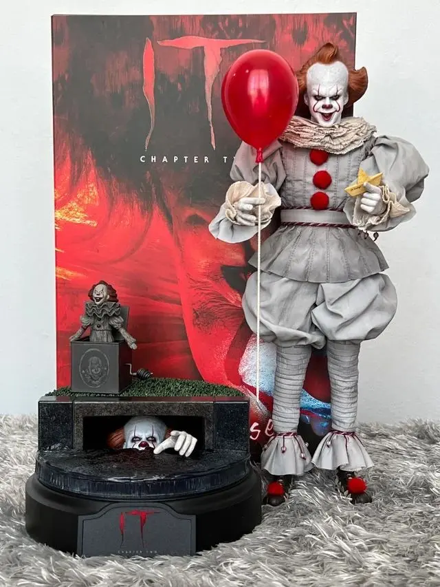 Pennywise - Escala 1-6 - Hot Toys — Stephen King - 1